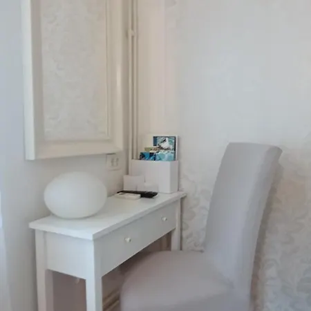 Royal S Privatnim Parkingom Opatija