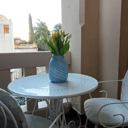 Royal S Privatnim Parkingom Lejlighed Opatija