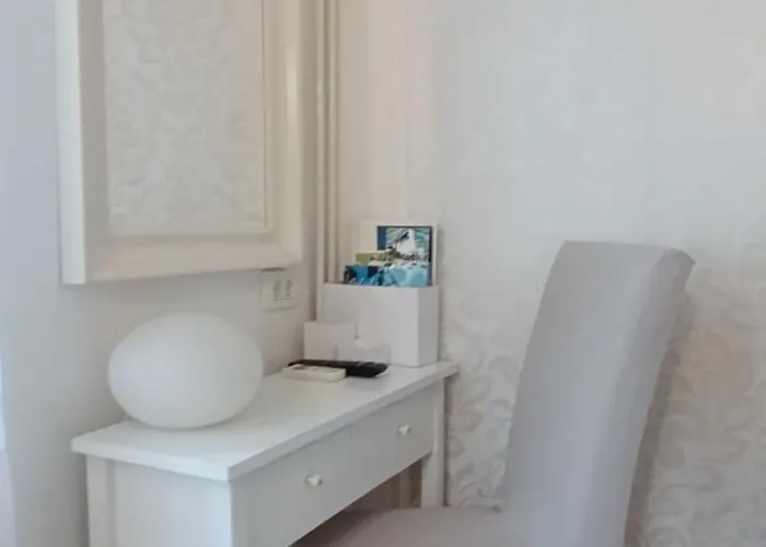 Royal S Privatnim Parkingom Опатія