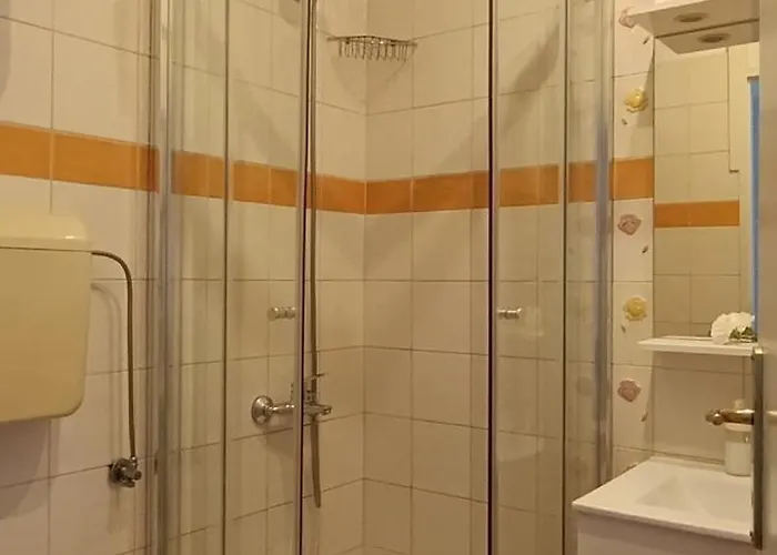 Royal S Privatnim Parkingom Apartment