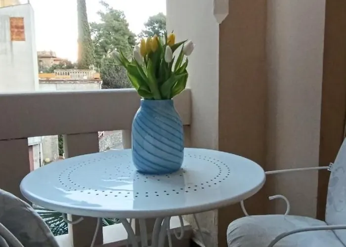 Royal S Privatnim Parkingom Apartment Opatija